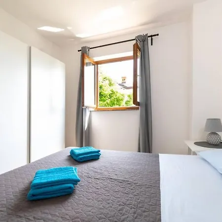 Seaplace #1 Apartment